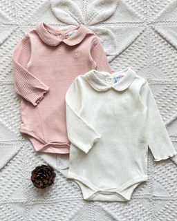 نمای دور دیگر بادی دخترانه کبریتی سفید/کالباسی prenatal | اسکای‌تاپ مرجع تخصصی خرید لباس بچگانه