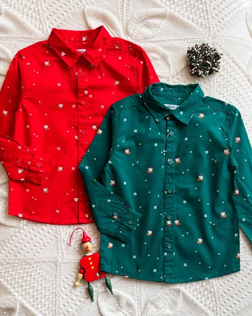 پیراهن نخی سبز/قرمز طرح بابانوئل Gemo