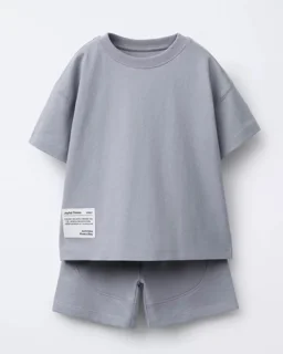 نمای روبرو ست تیشرت شلوارک یونیسکس طوسی طرح بیسیک zara | اسکای‌تاپ مرجع تخصصی خرید لباس بچگانه