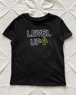 تیشرت مشکی نخی طرح نوشته level up