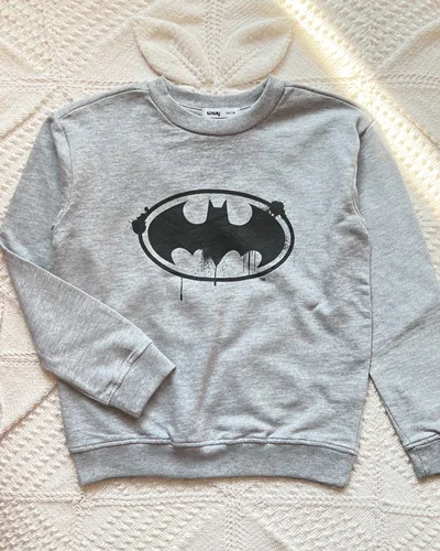 بلوز دورس طوسی طرح بتمن sinsay