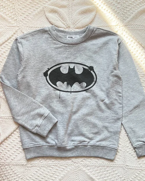 بلوز دورس طوسی طرح بتمن sinsay