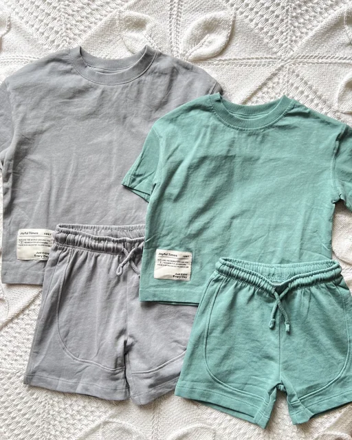 نمای روبروست تیشرت شلوارک یونیسکس سبزآبی/طوسی طرح بیسیک zara | اسکای‌تاپ مرجع تخصصی خرید لباس بچگانه