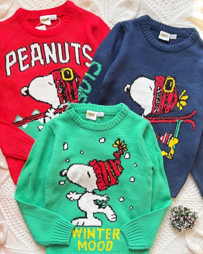 بلوز بافت سبز/قرمز/ سورمه ای طرح اسنوپی PEANUTS